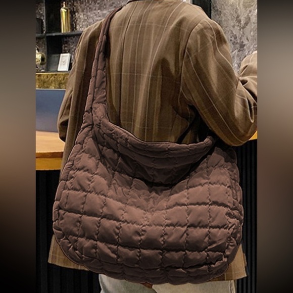 NEW Brown Quilted Zipper Large Shoulder Bag in Coffee - Picture 3 of 6